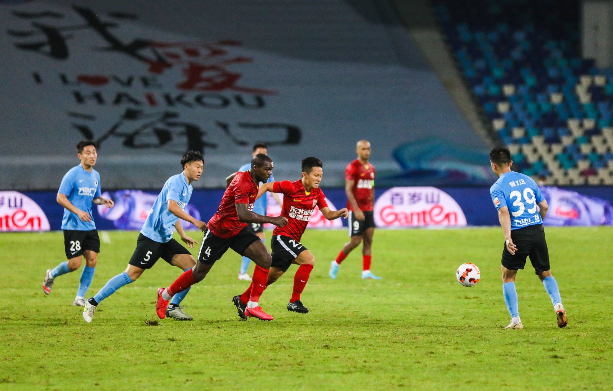 赛场的竞争 赛场的竞争