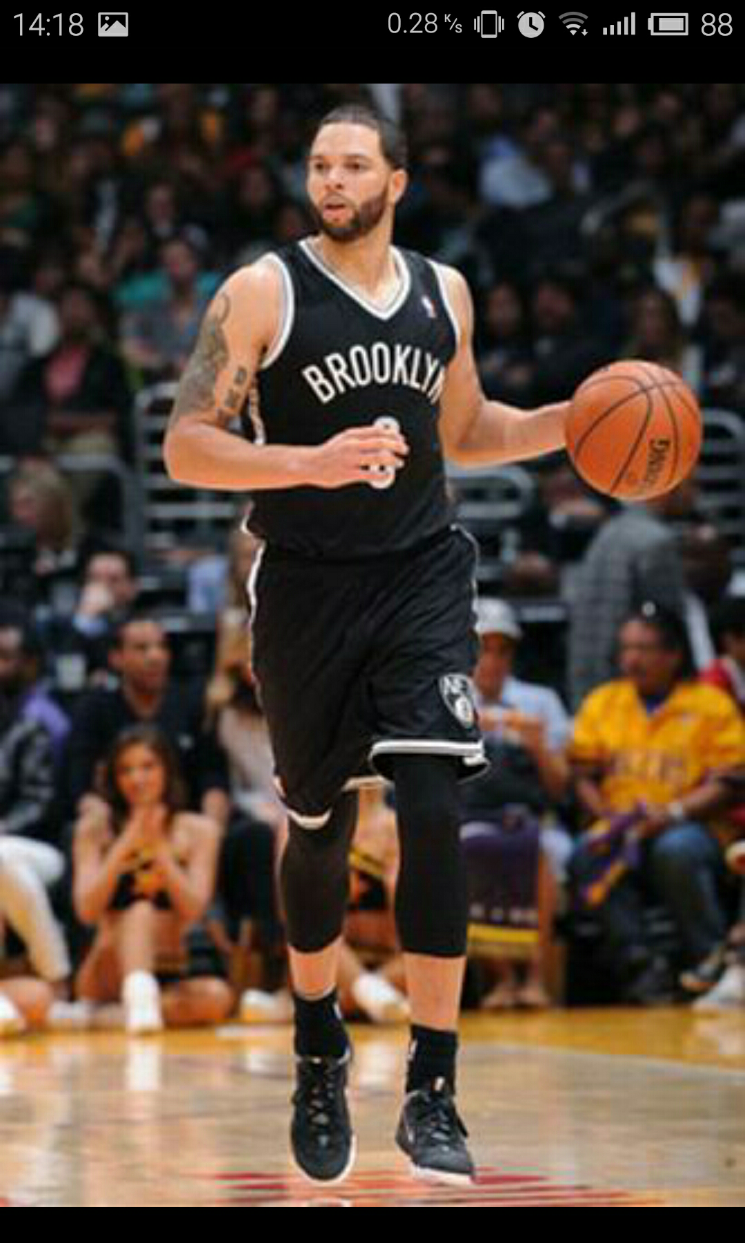 队在中场推 队在中场推