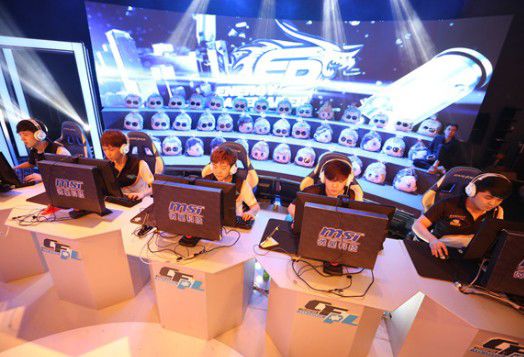 被央媒痛斥！三笘薰与日本战犯合影42天仍没道歉 117天首球诞生